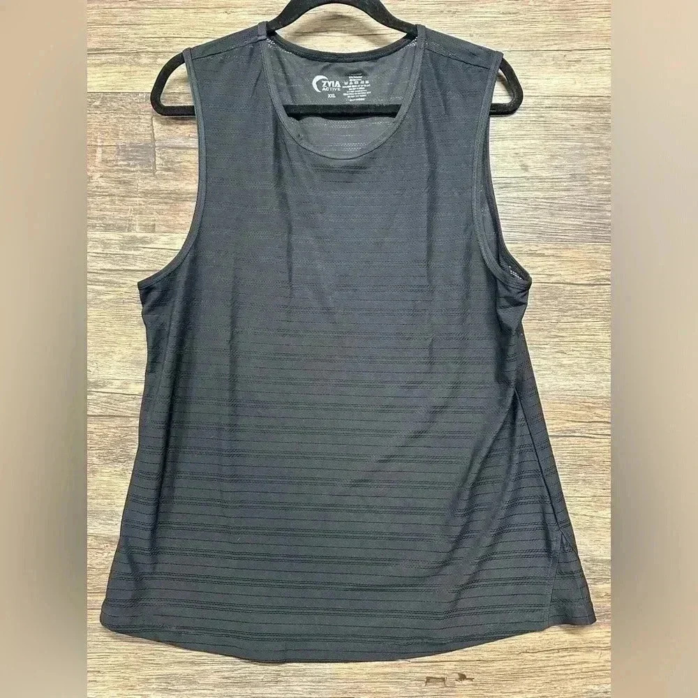 Zyia Black Sleeveless Women's Top‎